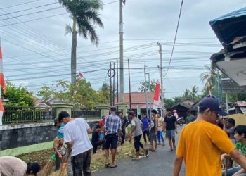 Jelang HUT RI, PPPM Al Manshurin dan LDII Tanah Laut Serentak Kerja Bakti Massal