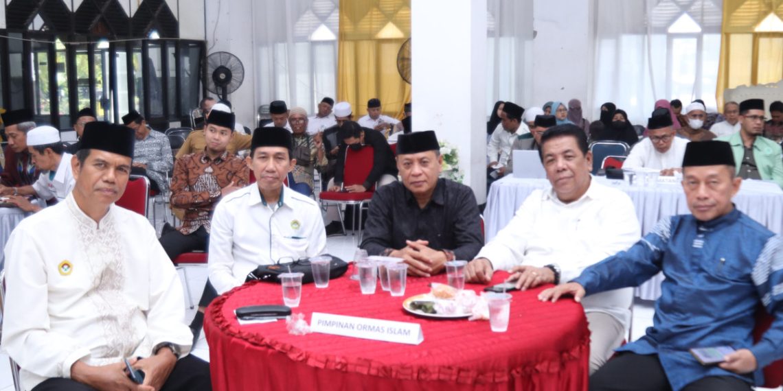 Ketua DPW LDII Sulawesi Selatan (Sulsel) Abri MP didampingi Wakil Ketua Mukhtar Mannan, menghadiri seminar MUI Sulsel dan Bank Syariah Indonesia (BSI) yang bertajuk “Khodam dan Eksistensinya dalam Islam”. Foto: LINES.
