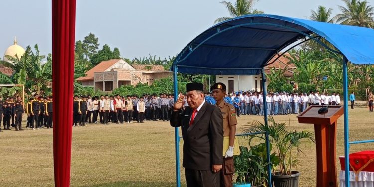 Sekretaris DPW LDII Lampung, Heri Sensustadi mengajak peserta didik Yayasan Nurul Huda, Lampung, menjaga dan mengamalkan Pancasila. Foto: LINES.