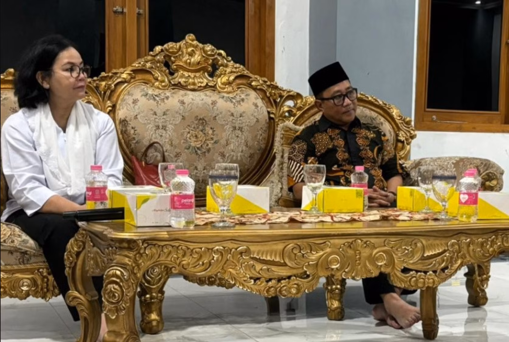 Ketua DPW LDII Jawa Tengah, Singgih Tri Sulistiyono dan jajarannya menerima kunjungan salah satu Calon Wali Kota Semarang, Agustina Wilujeng Pramestuti, pada Selasa (17/9) di Aula LDII Jawa Tengah. Foto: LINES.