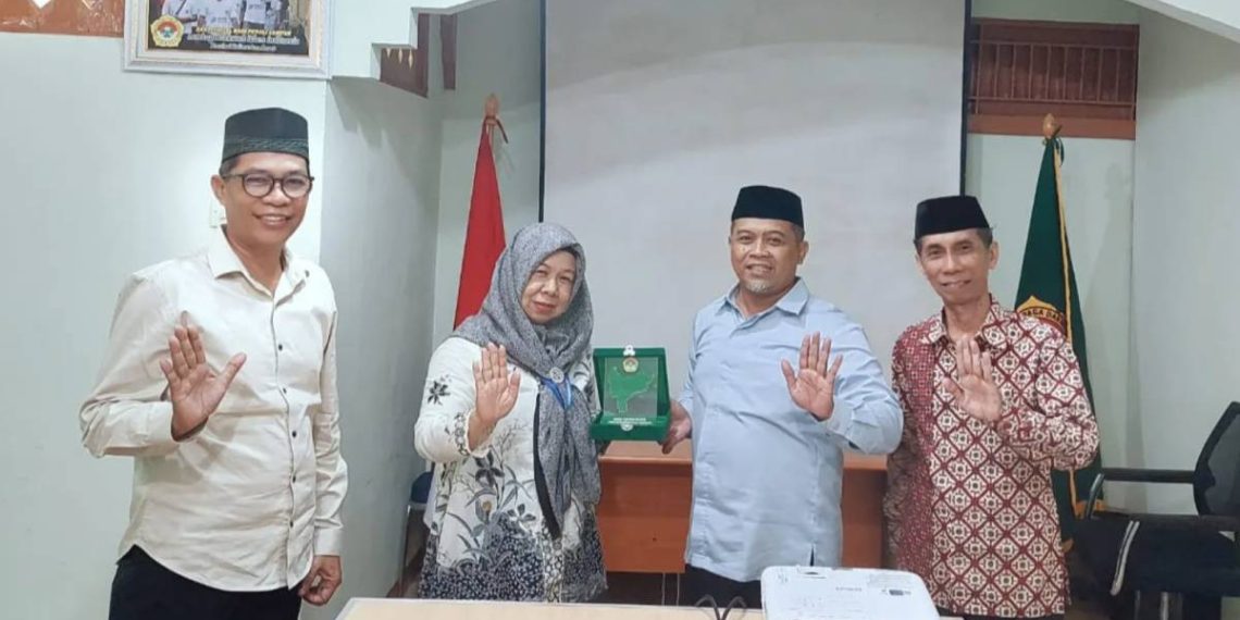 Satgas Percepatan Penurunan Stunting (PPS) Kalbar berkunjung ke DPW LDII Kalbar. Foto: LINES.