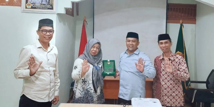 Satgas Percepatan Penurunan Stunting (PPS) Kalbar berkunjung ke DPW LDII Kalbar. Foto: LINES.