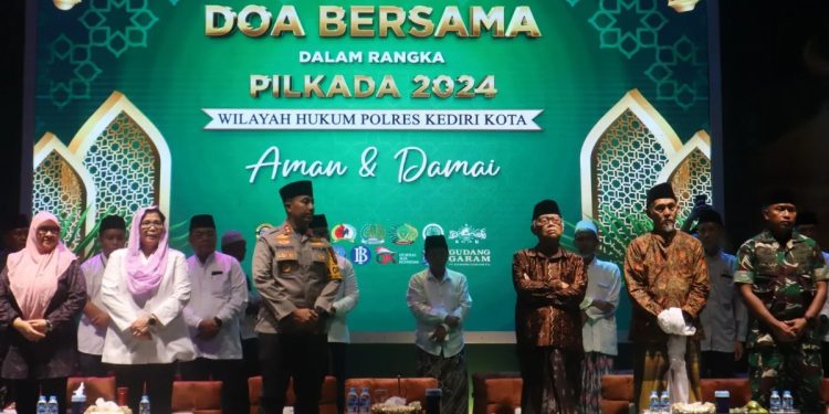 Pondok Pesantren (Ponpes) Wali Barokah hadir pada acara doa bersama. Foto: LINES.