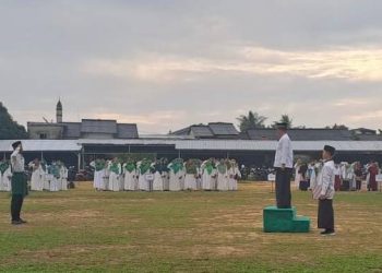 Ponpes Arroyyan Pangkalpinang Pimpin Upacara Peringatan Hari Santri