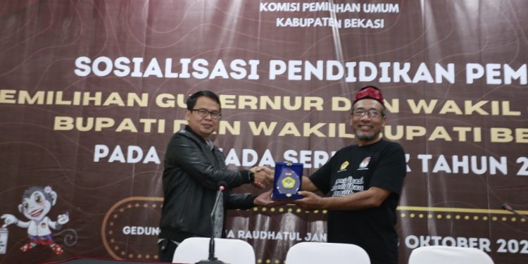 KPU Kabupaten Bekasi menggandeng DPD LDII Kabupaten Bekasi menggelar kegiatan pendidikan pemilih untuk Pilkada Serentak 2024. Foto: LINES