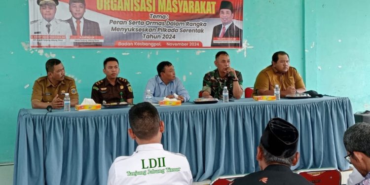 Ketua DPD LDII Tanjung Jabung Timur (Tanjabtim) Reihan Royana didampingi Sekretaris Purwanto menghadiri sosialisasi pembinaan organisasi kemasyarakatan (Ormas) pada selasa, (19/11). Foto: LINES