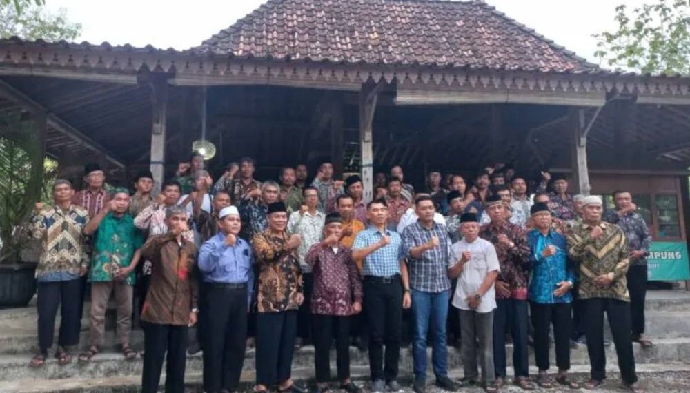 Calon Bupati dan Wakil Bupati Gunungkidul, Sunaryanta-Mahmud Ardi Widanta, aktif menyambangi tokoh-tokoh agama untuk menyampaikan komitmen menjaga kerukunan antarumat beragama. Foto: LINES.