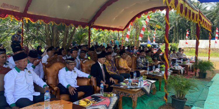 Pengukuhan DPD LDII Mukomuko dihadiri oleh Penjabat Sementara Bupati Mukomuko M. Rizon pada Kamis (31/10). Foto: LINES