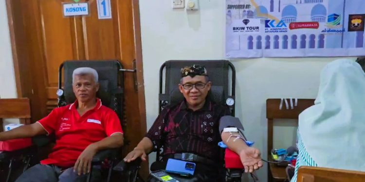 DPD LDII Kota Cirebon bekerja sama dengan FKKI menyelenggarakan “Aksi Donor Darah dan Edukasi Kesehatan”, di Ponpes Al-Kautsar, Cirebon, Jawa Barat, pada Sabtu (16/11). Foto: LINES