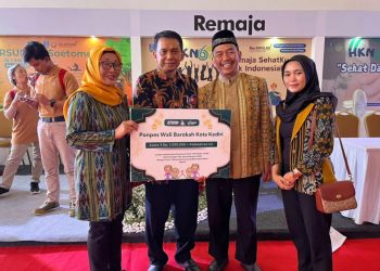 Puncak HKN ke-60, Ponpes Wali Barokah Terima Penghargaan dari PJ Gubernur Jatim