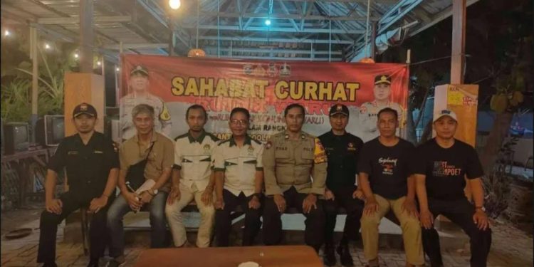 LDII Waru dan Senkom Sidoarjo hadir dalam acara “Ngopi Bareng Rujak Waru” yang berlangsung di Cafe Oxxy, Sidoarjo, Jawa Timur. Foto: LINES.