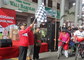 Ponpes Wali Barokah Gelar Gowes Bahagia Peringati Hari Pahlawan