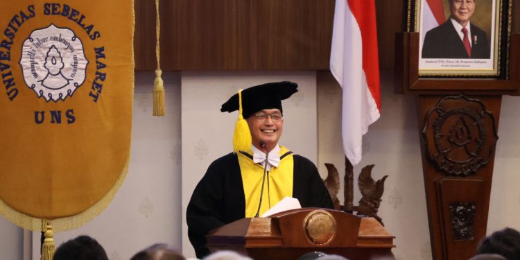 Ary Setyawan merupakan guru besar ke-30 di Fakultas Teknik dan ke-327 di UNS sekaligus Wakil Ketua DPW LDII Jawa Tengah. Foto: LINES.