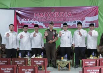 Siswa SMP dan SMA Tri Sukses Boarding School Terima Penyuluhan Hukum dari Kejati Jambi