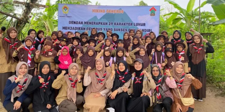 Sakocab SPN Bandar Lampung menghelat “Jelajah Alam Generasi Penerus”, di Lampung Selatan, Lampung, pada Minggu (22/12). Foto: LINES
