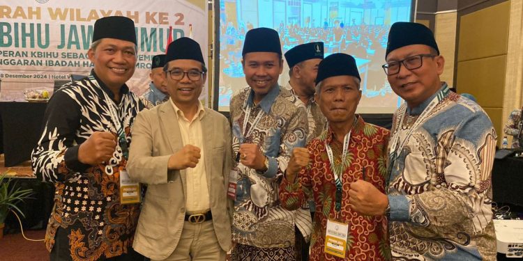 Ketua Kelompok Bimbingan Ibadah Haji dan Umroh (KBIHU) Wali Barokah, Agung Riyanto menghadiri Musyawarah Wilayah (Muswil) Ke-2 DPW KBIHU Jawa Timur. Foto: LINES.