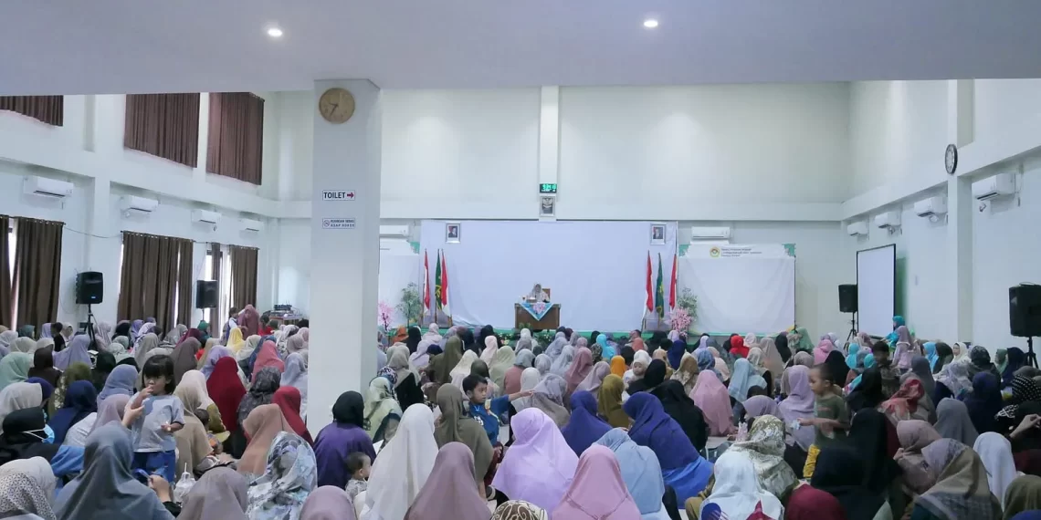 DPW LDII Banten menghelat “Pengajian Wanita”, di gedung LDII Banten, pada Minggu (1/12). Foto: LINES