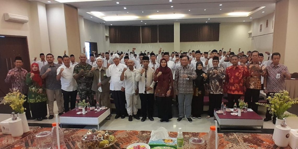 Badan Kesatuan Bangsa dan Politik (Kesbangpol) bersama DPD LDII Kabupaten Demak menggelar kegiatan Focus Group Discussion (FGD) bertema “Ciptakan Kondusivitas Wilayah Pasca Pilkada Kabupaten Demak Tahun 2024”. Foto: LINES
