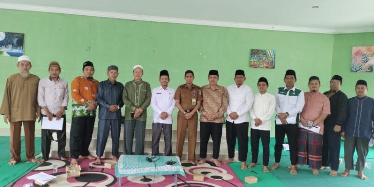 MUI Kerinci Kanan menggelar rapat kerja yang juga diikuti beberapa pengurus LDII. Foto: LINES.
