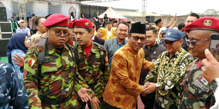 Menteri Pendidikan Dasar dan Menengah, Abdul Mu’ti meresmikan Gedung SMK 3 Muhammadiyah Kabupaten Karawang pada Kamis (9/1). Foto: LINES