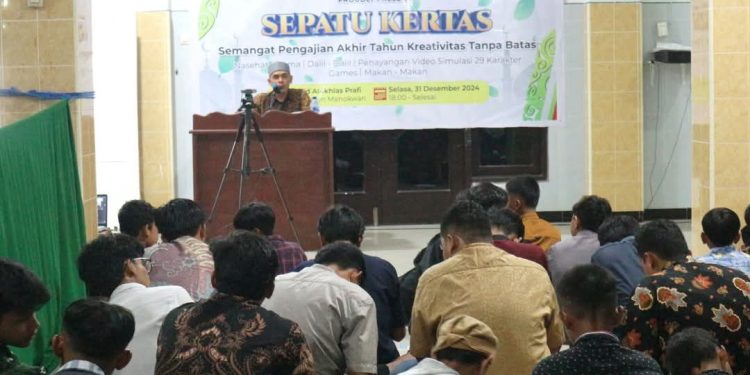 Remaja LDII se-Kota Manokwari mengadakan pengajian semalam suntuk pada Selasa (31/12). Foto: LINES.
