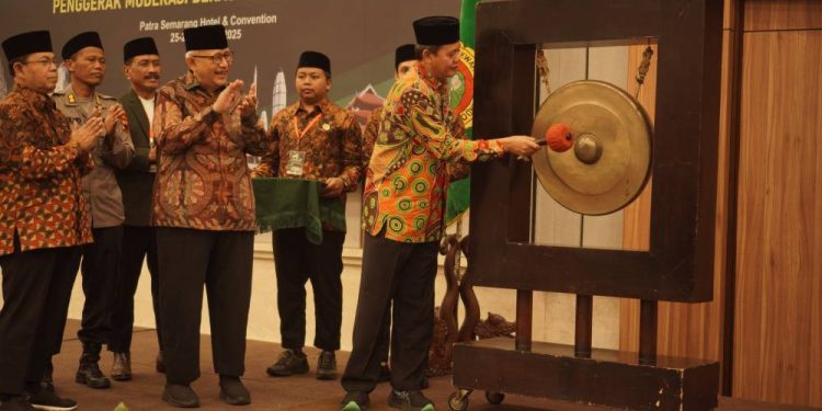 Musyawarah Wilayah (Muswil) VIII LDII Jawa Tengah resmi dibuka Kepala Badan Kesatuan Bangsa dan Politik (Kesbangpol) Jawa Tengah. Foto: LINES.