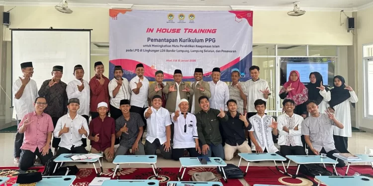 DPD LDII Kota Bandar Lampung, Kabupaten Lampung Selatan, dan Kabupaten Pesawaran, menyelenggarakan “In House Training (IHT) Pemantapan Kurikulum PPG Gelombang I”, pada Minggu (5/1). Foto: LINES