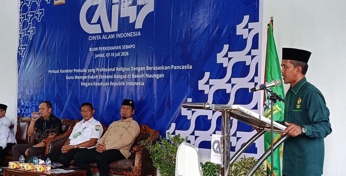 Ketua DPW LDII Provinsi Jambi Rahmad Nuruddin, membuka kegiatan Perkemahan Akhir Tahun Ajaran Cinta Alam Indonesia (Permata CAI) ke-47. Foto: LINES