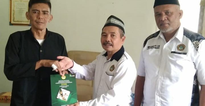 Ketua DPD LDII Kabupaten Subang M. Ipa Slamet S., beraudiensi dengan Badan Kesatuan Bangsa dan Politik (Kesbangpol) Kabupaten Subang. Foto: LINES.