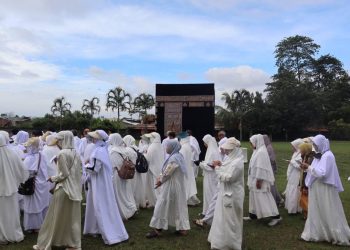 KBIHU Nurul Hakim dan LDII Kota Bandung Gelar Praktek Manasik Haji