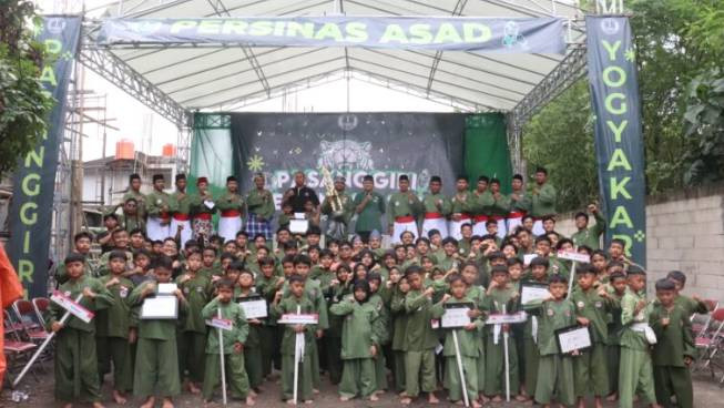 Pasanggiri Persinas ASAD Kabupaten Sleman digelar sebagai ajang pembinaan bagi pesilat muda. Foto: LINES.