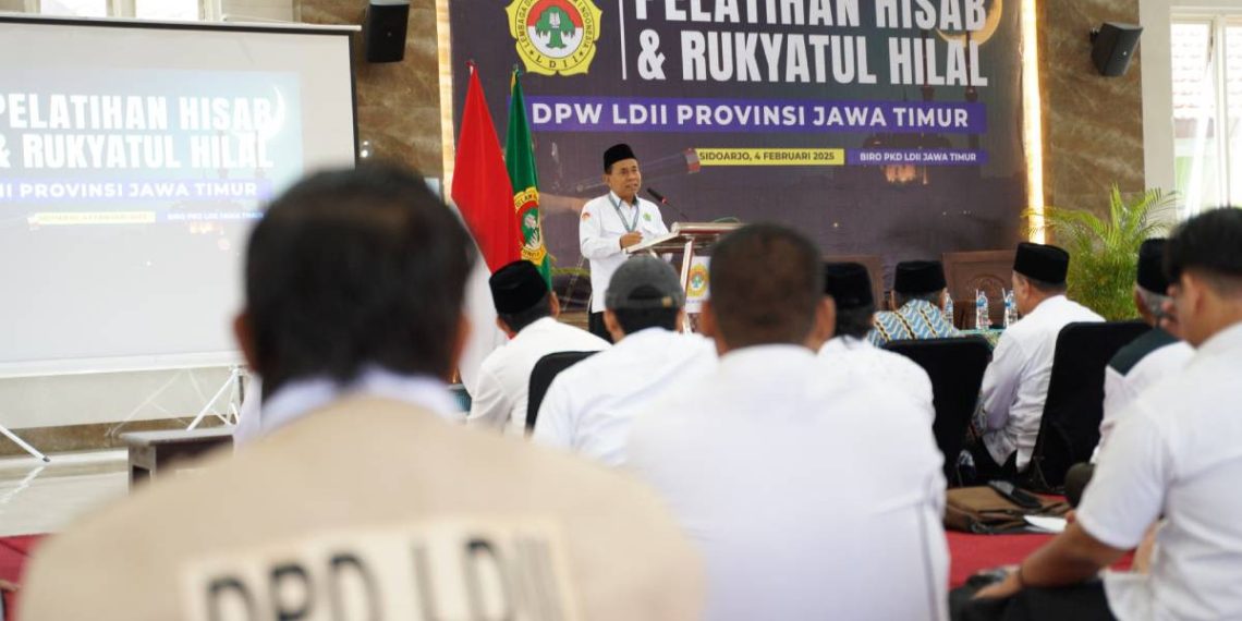 Biro Pendidikan Keagamaan, dan Dakwah (PKD) DPW LDII  Jawa Timur menyelenggarakan “Pelatihan Hisab dan Rukyatul Hilal”. Foto: LINES.