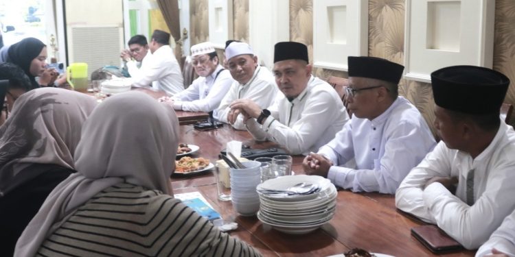 Buka Bersama Wartawan, LDII Kalsel memaparkan penerapan 29 karakter luhur. Foto: LINES.