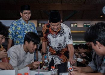 Bank Syariah Indonesia Salurkan Paket Buka Bersama untuk Santri Ponpes Minhaajurrosyidiin