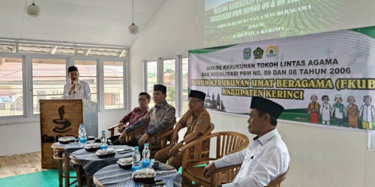 DPD LDII Kerinci menghadiri “Dialog Kerukunan Tokoh Lintas Agama FKUB Kerinci”. Foto: LINES.