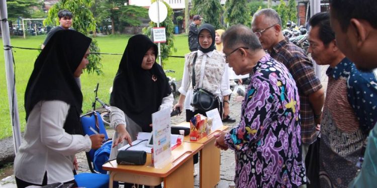 Yayasan Pendidikan Islam Nurul Firdaus sukses menggelar acara Market Day sebagai agenda rutin tahunan. Foto: LINES.