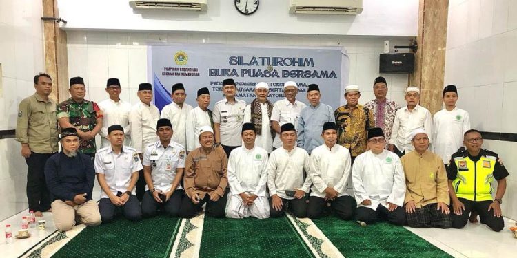 PC LDII Kemayoran menggelar acara silaturahim dan buka puasa bersama di Masjid Al Ichsan, Kemayoran yang dihadiri Camat setempat. Foto: LINES.