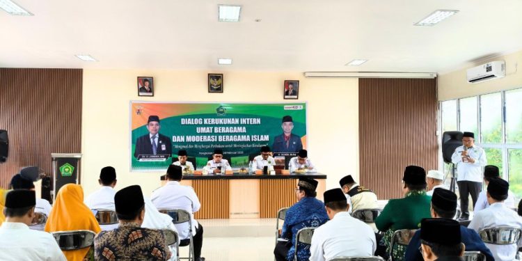 Kementerian Agama (Kemenag) Kabupaten Pelalawan menyelenggarakan "Dialog Kerukunan Intern Umat Beragama dan Moderasi Beragama Islam". Foto: LINES.