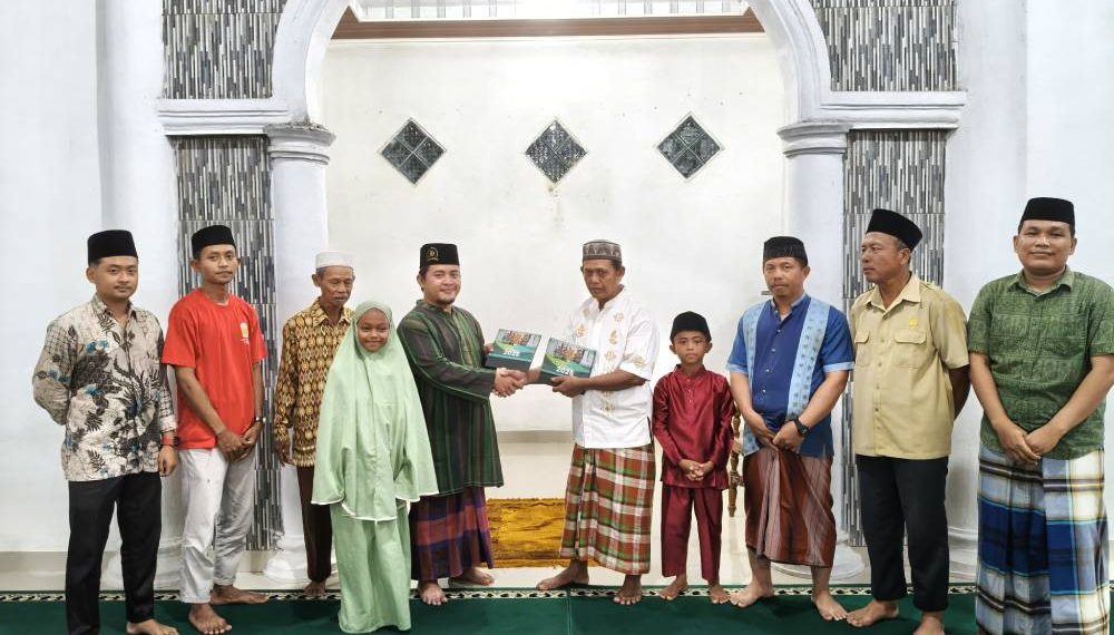 SDN Plus 9 Langkan melaksanakan Safari Ramadan di Masjid Ar-Rahman, naungan PAC LDII Langkan, Langgam, Pelalawan, Riau. Foto: LINES.