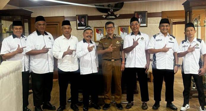 Jajaran pengurus DPD LDII Kabupaten Subang audiensi dengan Wakil Bupati Subang, Agus Masykur, pada Selasa (11/3). Foto: LINES.