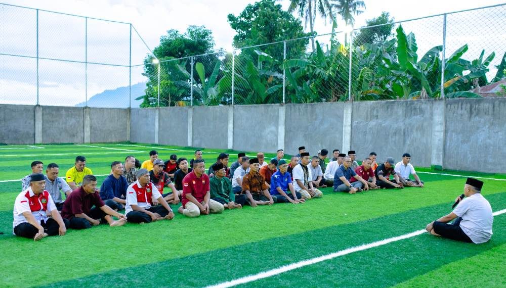 Forum Sepak Bola Generasi Indonesia (Forsgi) Lamasi menggelar peresmian Gedung Serba Guna (GSB) Lapangan Mini Soccer Lamasi. Foto: LINES.