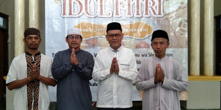 Pimpinan Cabang (PC) LDII Kecamatan Pasirjambu, Kabupaten Bandung, Jawa Barat, menghadiri undangan halal bihalal yang diselenggarakan oleh Camat Pasirjambu. Foto: LINES.