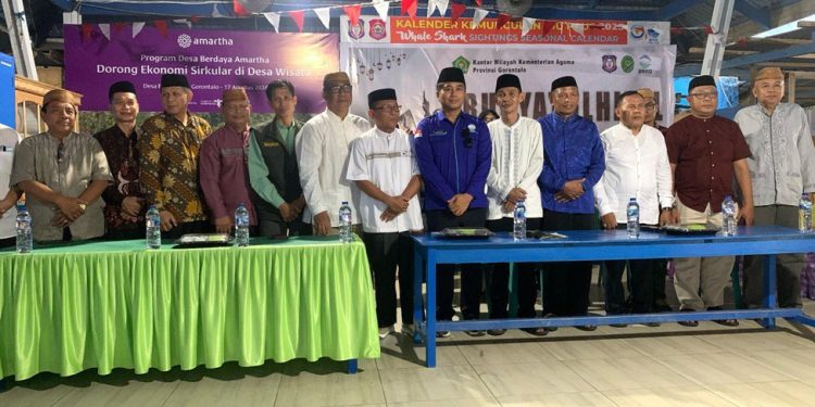 Tim Rukyatul Hilal LDII Gorontalo melaksanakan rukyatul hilal 1 Syawal. Foto: LINES.