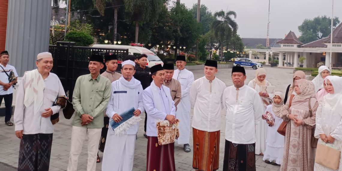 Ketua dan pengurus DPD LDII Kabupaten Majalengka memenuhi undangan Bupati Majalengka. Foto: LINES.