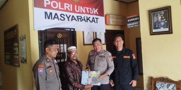 PC LDII Bangko bersama Senkom Mitra Polri Bangko audiensi dengan Polsek Bangko, Merangin, Jambi. Foto: LINES.