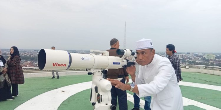 Tim Rukyatul Hilal DPW LDII Sumatera Selatan (Sumsel) bergabung dengan Kanwil Kemenag Sumsel. Foto: LINES.