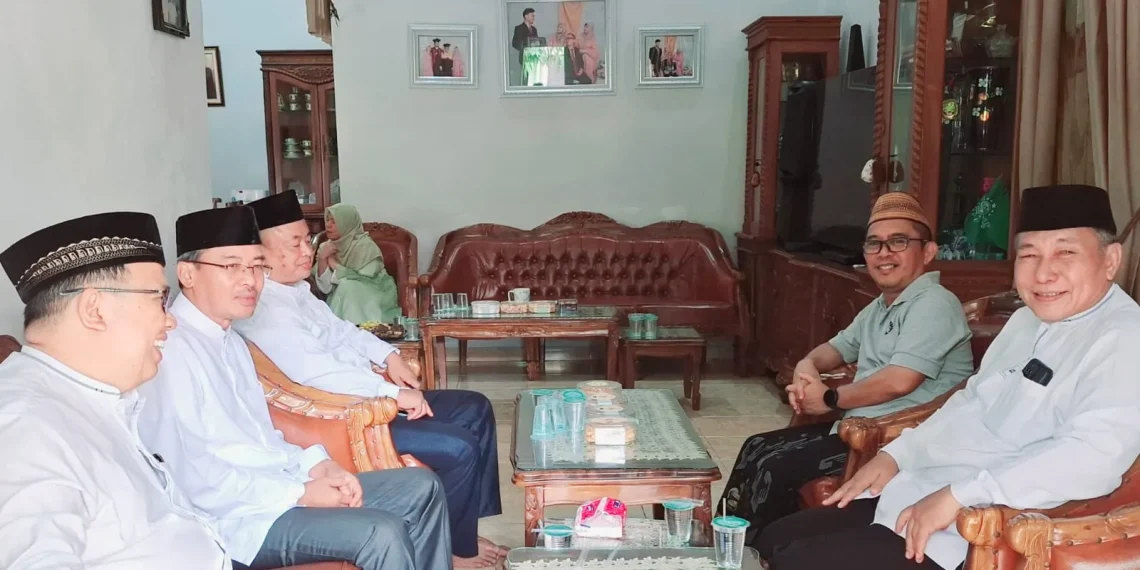 Ketua DPW LDII Lampung, M Aditya silaturahim Syawal dengan para pengurus Nahdlatul Ulama dan Muhammadiyah Lampung, pada Sabtu (5/4). Foto: LINES