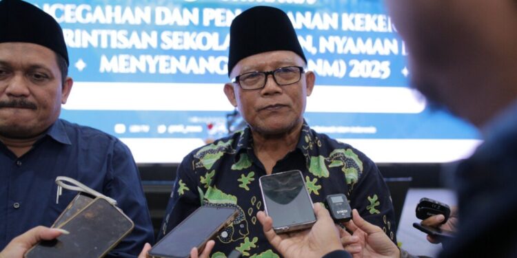 Dewan Pimpinan Pusat Lembaga Dakwah Islam Indonesia (DPP LDII) menyelenggarakan Pelatihan Tim Pencegahan dan Penanganan Kekerasan (TPPK) sebagai upaya konkret mewujudkan lingkungan yang aman, nyaman, dan menyenangkan pada satuan pendidikan seperti sekolah dan pesantren. Foto: LINES