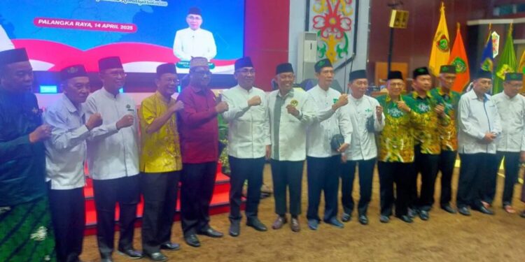 Pemerintah Provinsi Kalimantan Tengah (Kalteng) menggelar Halal Bihalal Kebangsaan sebagai perwujudan dari falsafah huma betang, yakni mencerminkan masyarakat yang hidup rukun dan damai dalam keberagaman. Foto: LINES