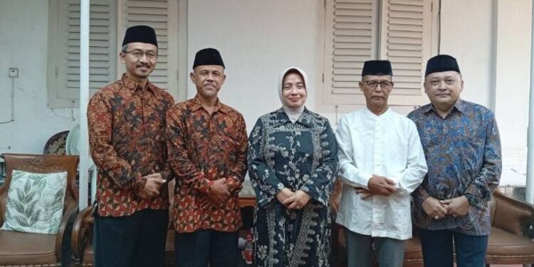 LDII Kabupaten Purworejo turut hadir dalam acara halal bihalal yang diselenggarakan di Rumah Dinas Bupati Purworejo. Foto: LINES.